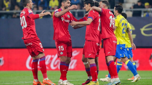 El Getafe empató en Cádiz en el minuto 106