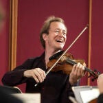 El violinista británico Anthony Marwood, en acción