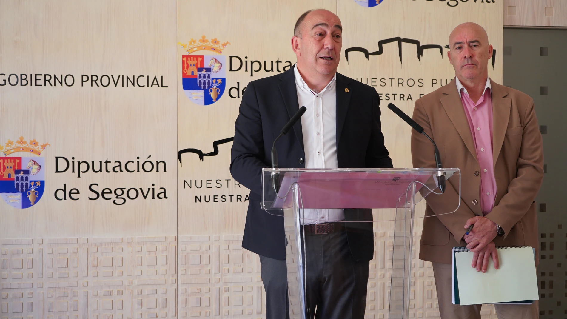 Miguel Ángel de Vicente y Óscar Moral presentan los nuevos datos económicos