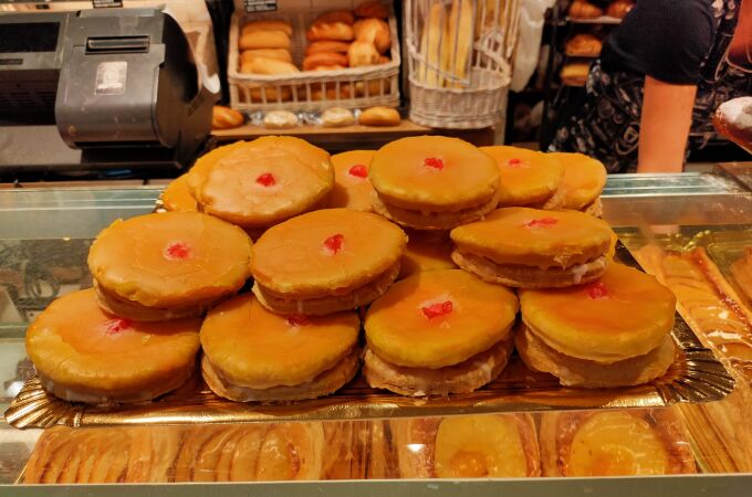 Las "locas" están presentes en todas las pastelerías malagueñas