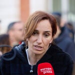 MADRID.-Mónica García cree que el PP llega "medio siglo tarde" al feminismo y critica la ausencia de Ayuso en el acto de Sol
