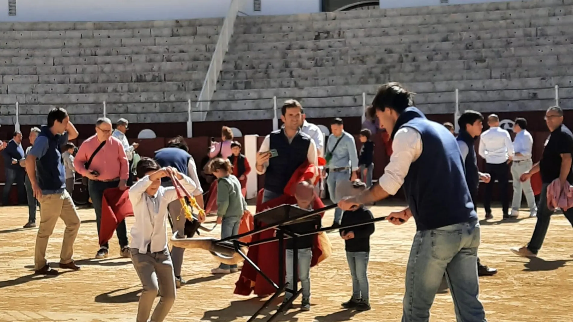 Lances de Futuro recuerda a Picasso en La Malagueta con los más pequeños