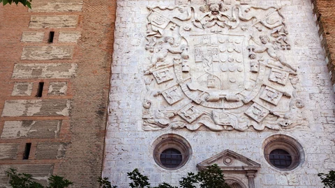 Escudo de piedra más grande del mundo