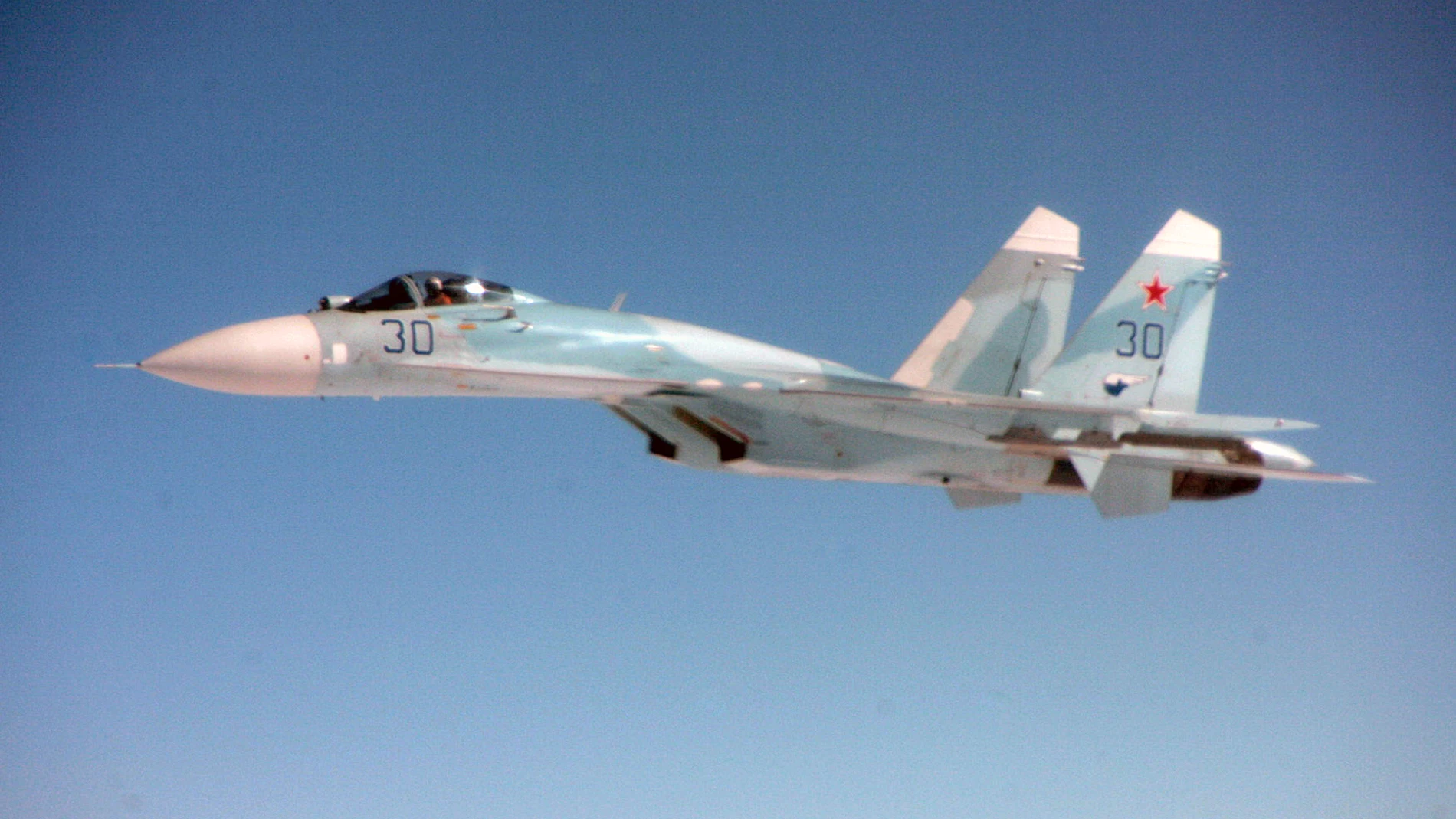  Un caza Su-27 ruso como el que ha impactado con el dron estadounidense