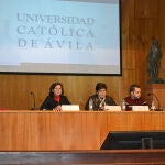 La rectora de la UCAV, María del Rosario Sáez Yuguero, inaugura la jornada