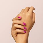 Manicura 2023: cómo llevar las uñas cortas y naturales con estos 3 colores