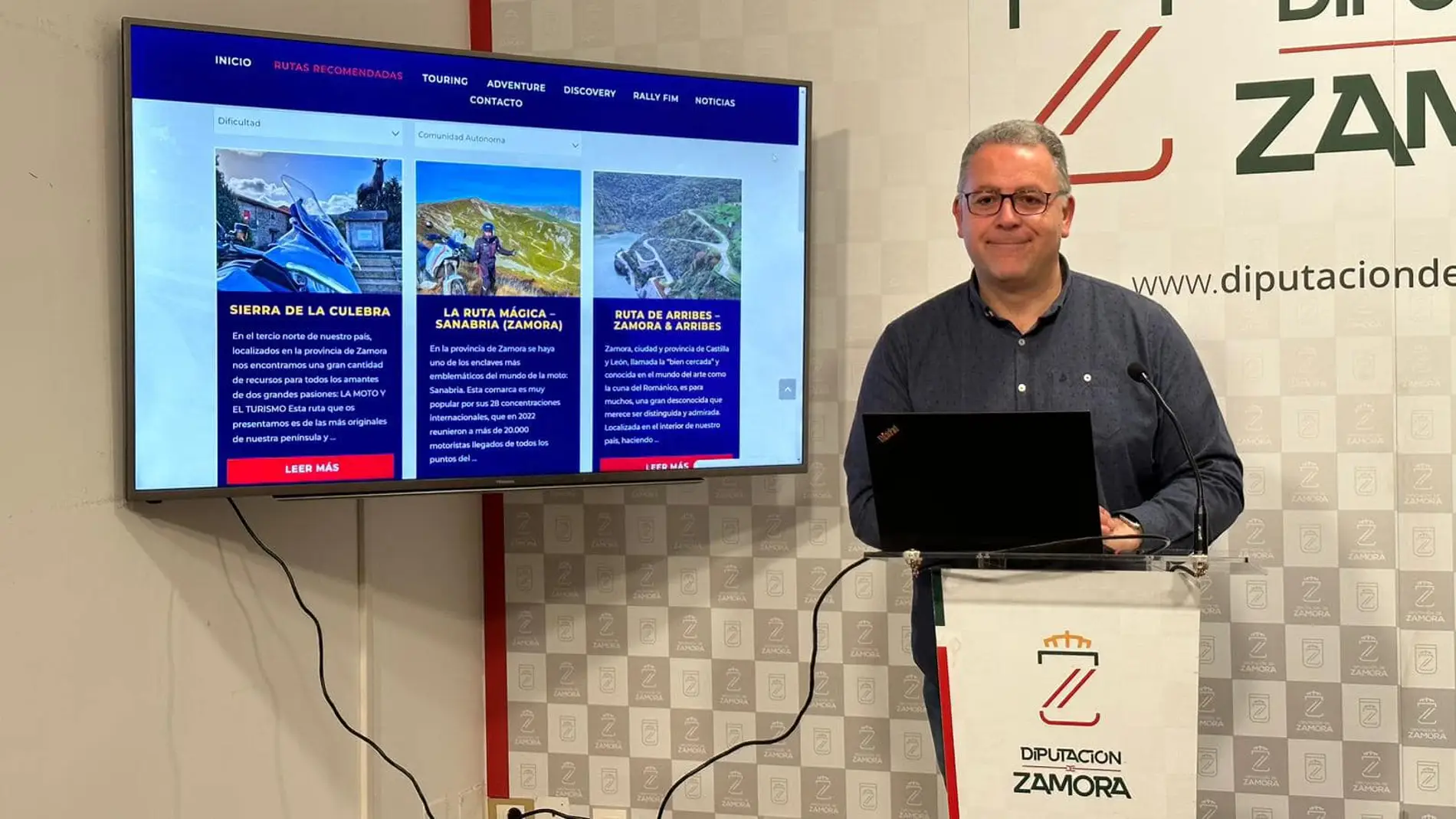 El vicepresidente de la Diputación de Zamora, Jesús María Prada, presenta las rutas