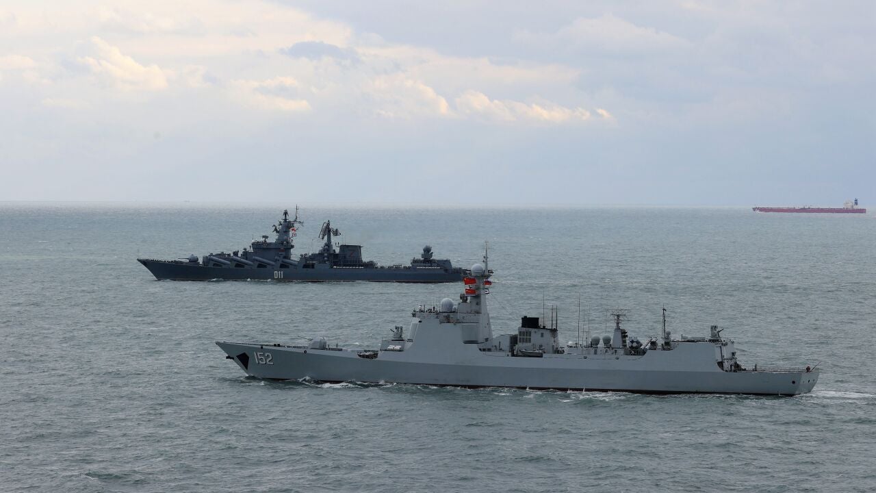La Armada china envía su destructor Nanning a las maniobras navales con  Irán y Rusia en el Golfo de Omán