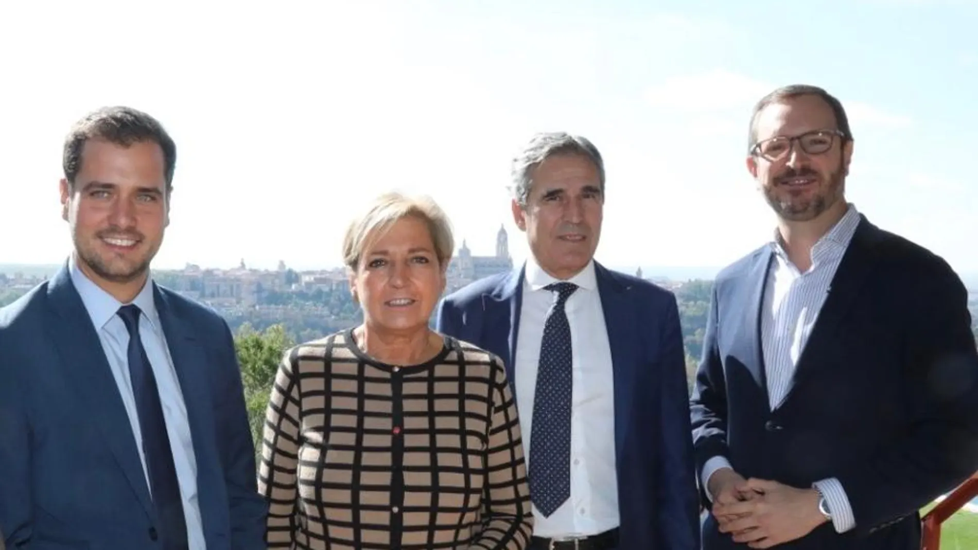Los senadores del Partido Popular (PP) de Segovia, Javier Maroto, Paloma Sanz, Juan José Sanz Vitorio y Pablo Pérez
