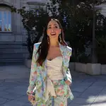 Rocío Osorno con traje de Zara.