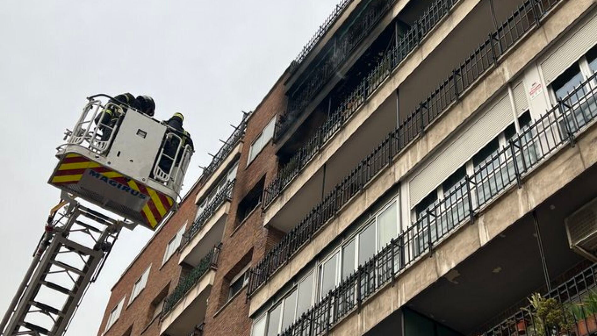 Mueren Dos Ancianos En El Incendio De Su Vivienda En Madrid