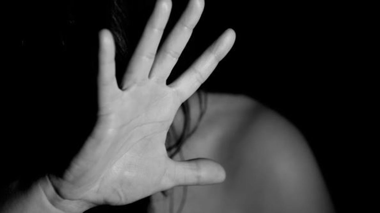 pedomom son -1 El CSIF alerta de que la nueva ordenación judicial en violencia de género impulsada por el Gobierno deteriora la atención a las víctimas