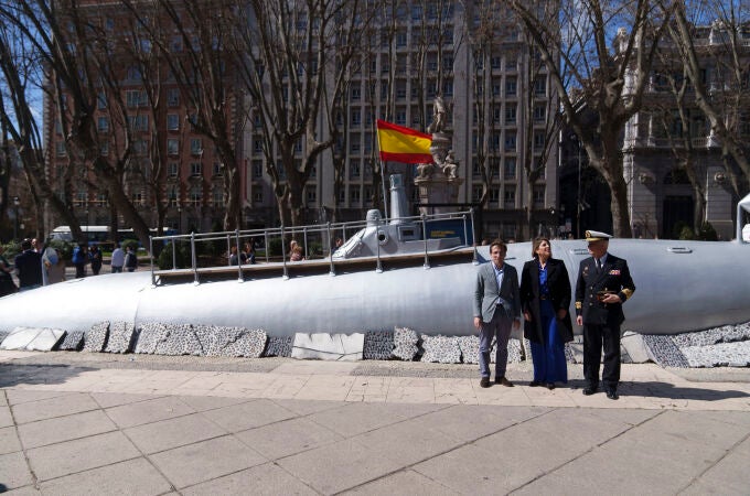 El alcalde de Madrid participa en el acto de inauguracin de una rplica del submarino de Isaac Peral