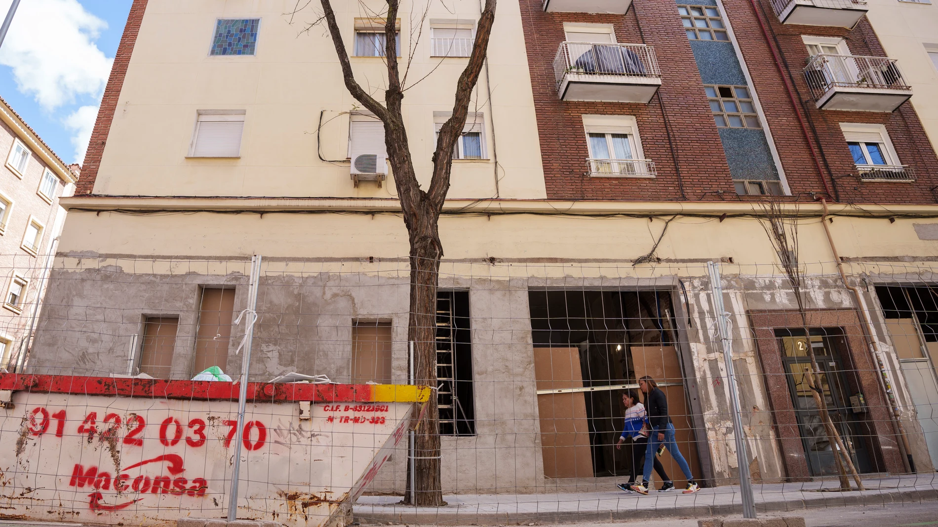 Locales que se convierten en viviendas en la Calle Martnez çlvarez 21David Jar