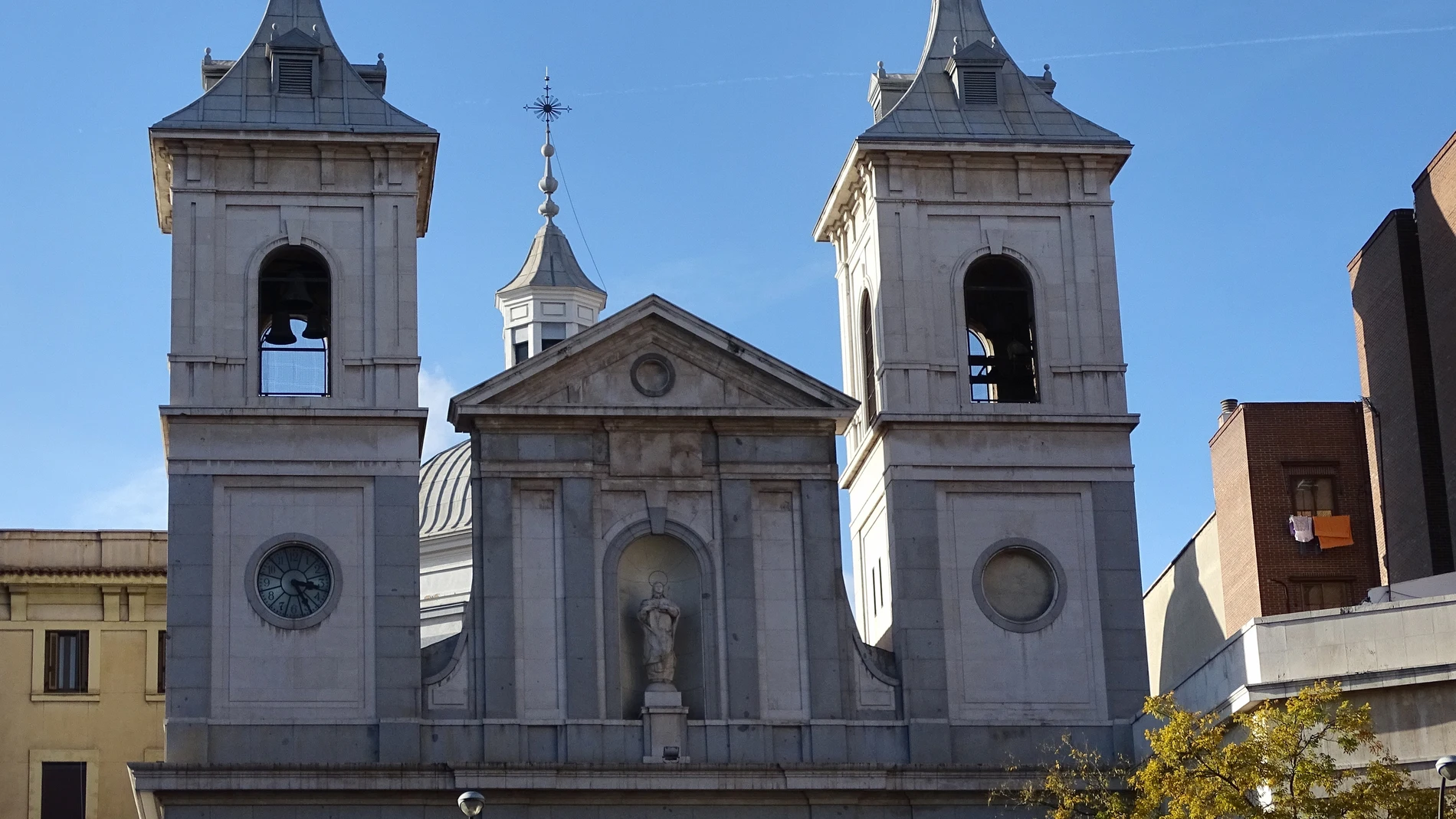 Iglesia de Santa Teresa y Santa Isabel en el distrito de Chamberí de Madrid.