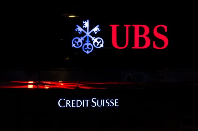 UBS presenta una oferta de 930 millones para salvar a Credit Suisse de la quiebra