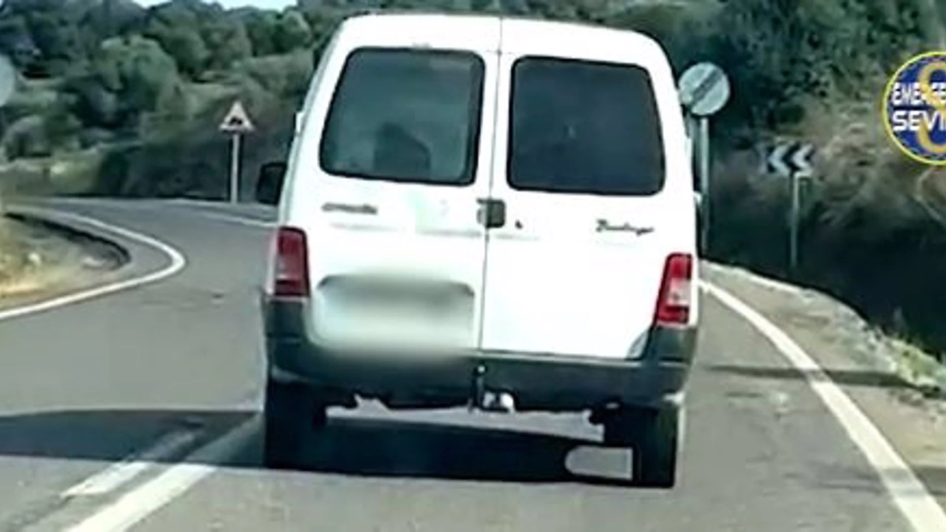 El conductor circuló a gran velocidad desde Sevilla a Mairena, donde fue detenido