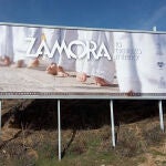 El Patronato de Turismo de Zamora promociona la Semana Santa en vallas publicitarias de 13 provincias