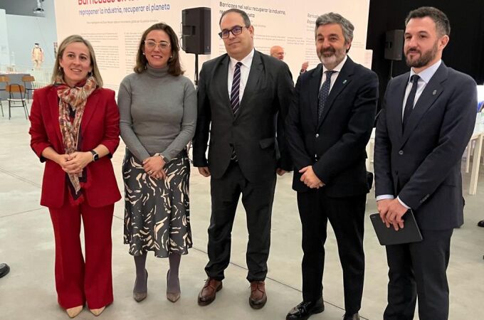 La consejera María González Corral asiste al acto de presentación del Comisionado para el Corredor Atlántico