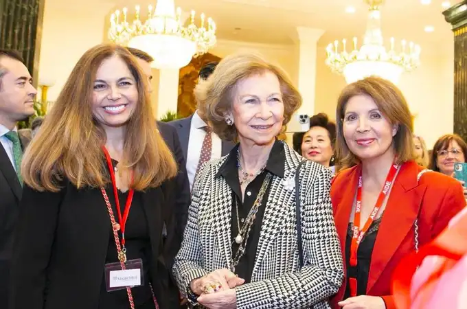 Su Majestad la Reina Sofía presidió el pasado sábado la inauguración del Bazar Diplomático Solidario