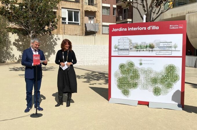 Jaume Collboni y Laia Bonet presentan la propuesta del PSC para recuperar interiores de manzana.