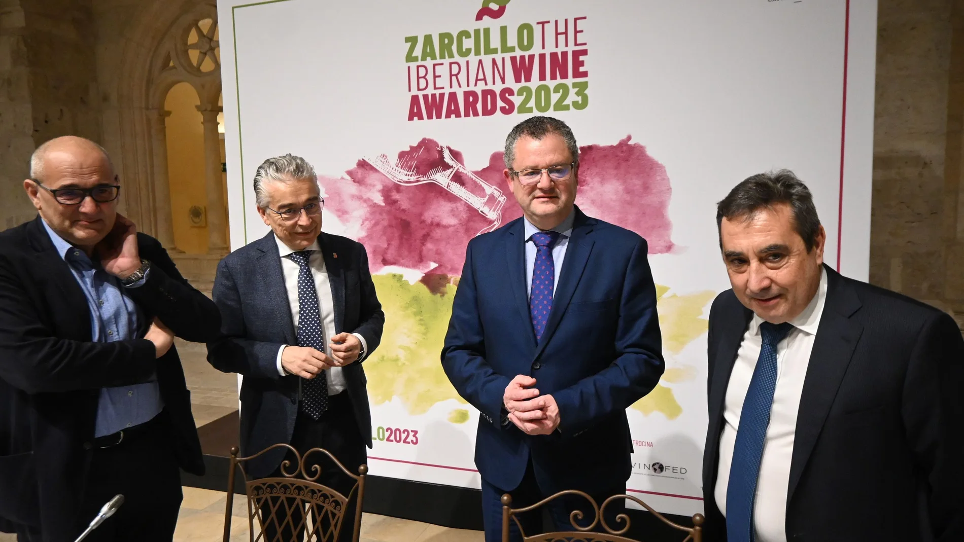 El consejero Gerardo Dueñas presenta la XIX edición de los Premios Zarcillo