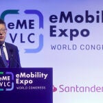 El president de la Generalitat, Ximo Puig, durante su intervención en la Valencia Battery Convention 2023 en el eMobility Expo World Congress
