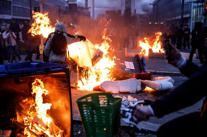 La violencia se apodera de las protestas contra la reforma de las pensiones en Francia