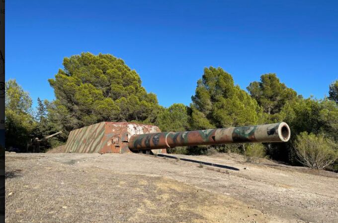 Uno de los cañones Vickers de Paloma Alta