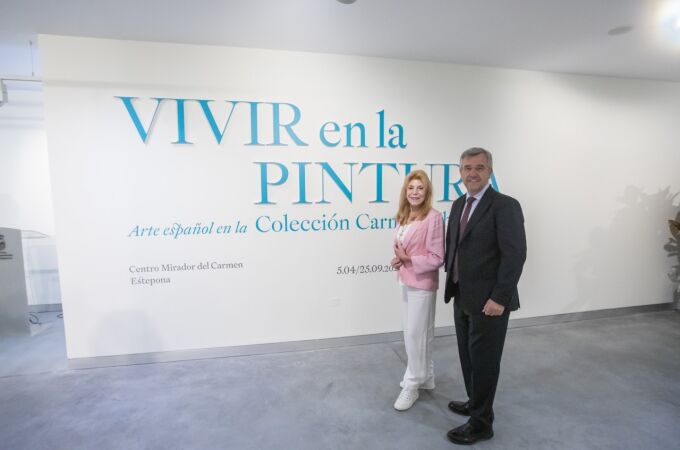 El alcalde de Estepona y la baronesa Carmen Thyssen-Bornemisza visitan el centro expositivo del Mirador del Carmen
