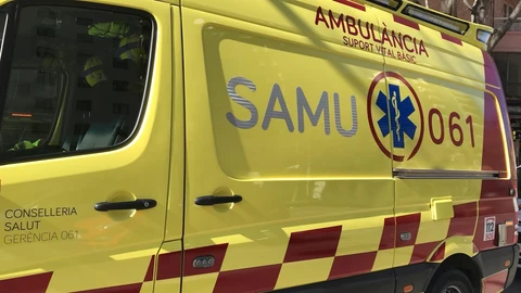Un joven de 26 años fallece al caer 12 metros desde las rocas en la playa de Cala Varques en Manacor (Mallorca)