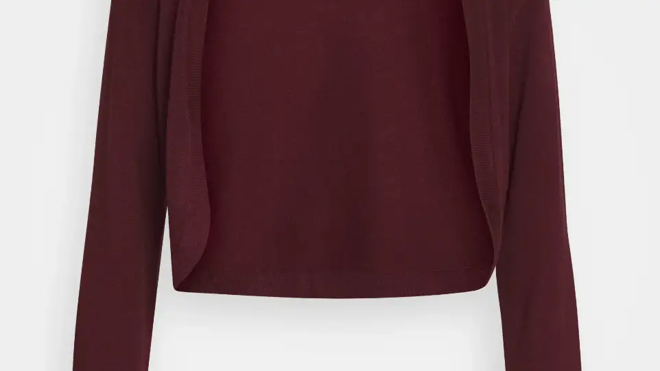 Chaqueta torera de Zalando.