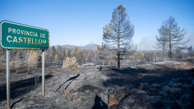 El perímetro del incendio de Villanueva de Viver (Castellón) sigue estable