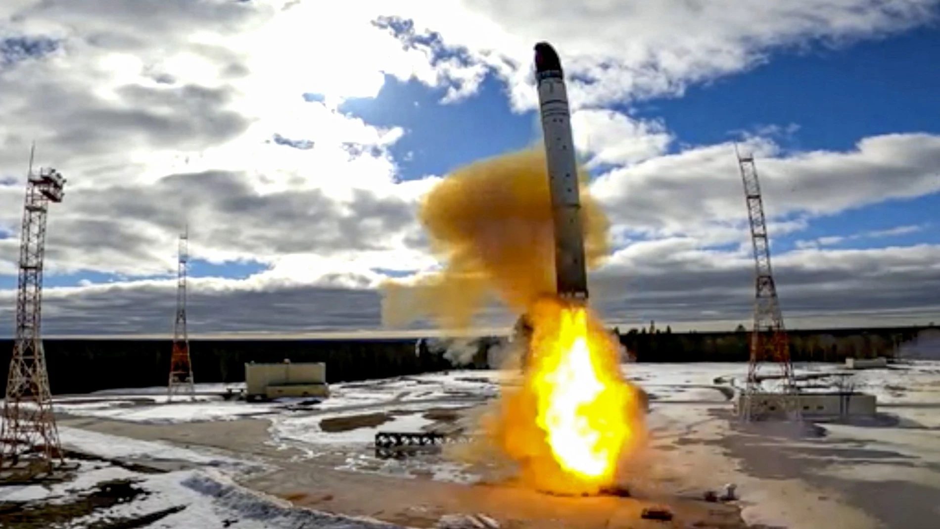 - A handout still image taken from handout video made available by the Russian Defence ministry press-service shows launch of the Russian new intercontinental ballistic missile 'Sarmat' on Plesetsk Cosmodrome in Arkhangelsk region, (800 km north of Moscow), Russia, 20 April 2022. The 'Sarmat' missile has unique characteristics that allow it to reliably overcome any existing and future anti-missile defense systems. 'Thanks to the energy-mass characteristics of the missile, the range of its combat equipment has fundamentally expanded both in terms of the number of warheads and types, including planning hypersonic units,' said a statement from the Russian Defense ministry. (Rusia