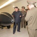 Kim Jong Un visita una fábrica de armas nucleares