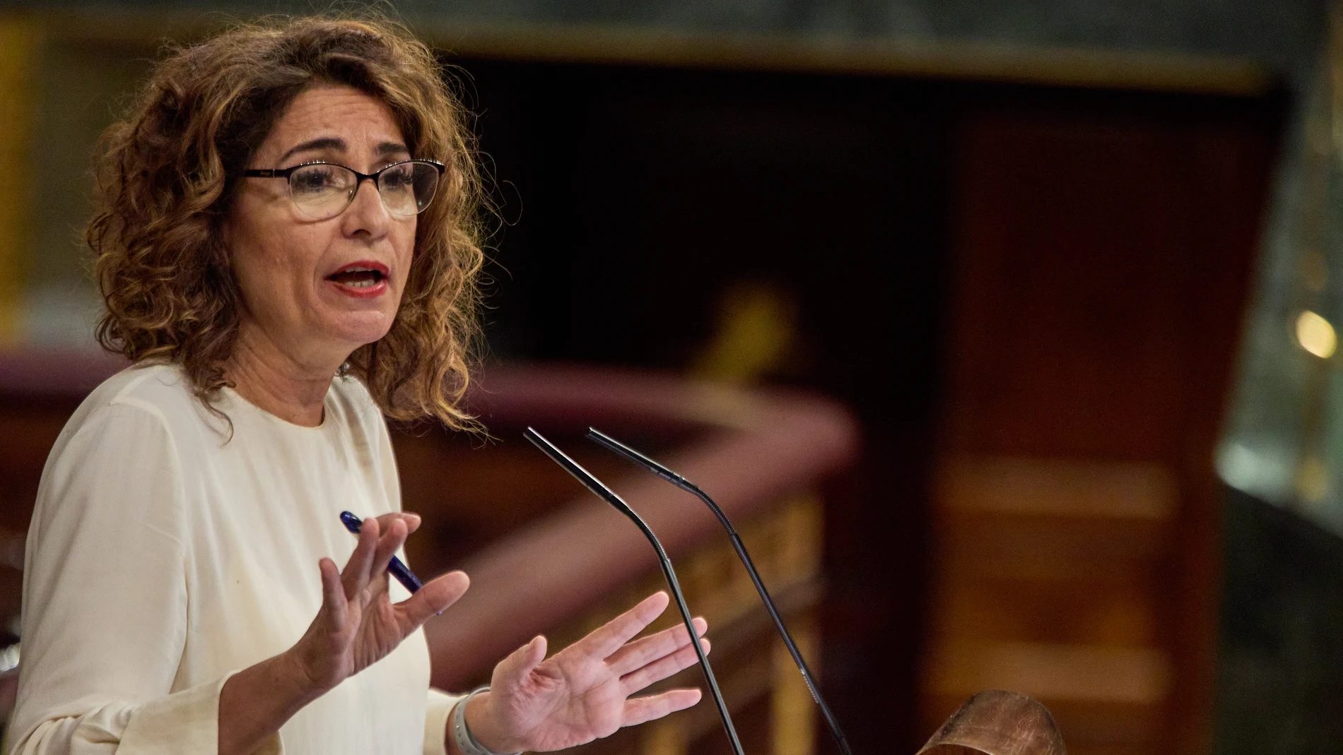 María Jesús Montero aboga por una referencia "que no sea confusa" para aglutinar el voto a la izquierda del PSOE