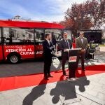 MADRID.-Madrid estrena el Servicio de Oficinas Móviles que facilita los trámites administrativos a los ciudadanos