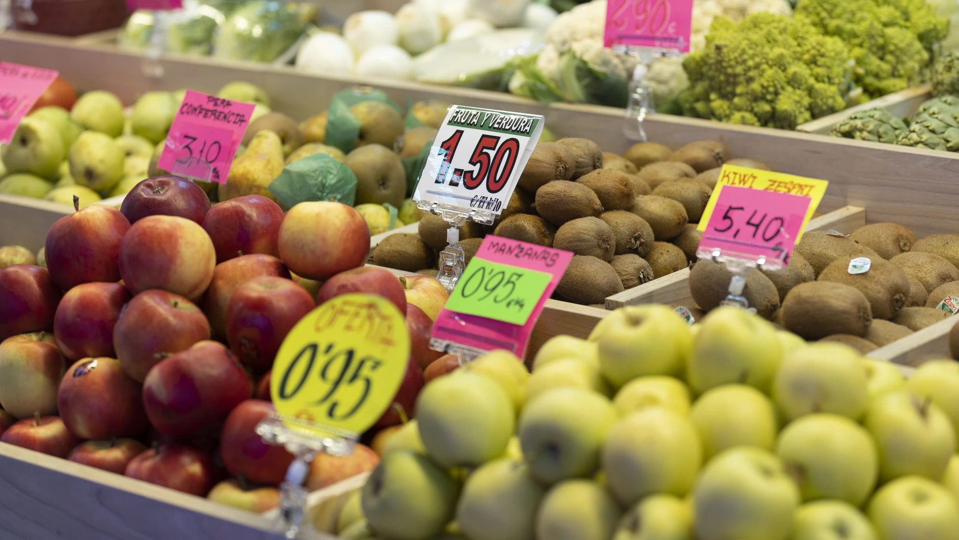 Economía.- La mitad del ahorro por la rebaja del IVA a los alimentos va para las rentas más altas, según EsadeEcPol