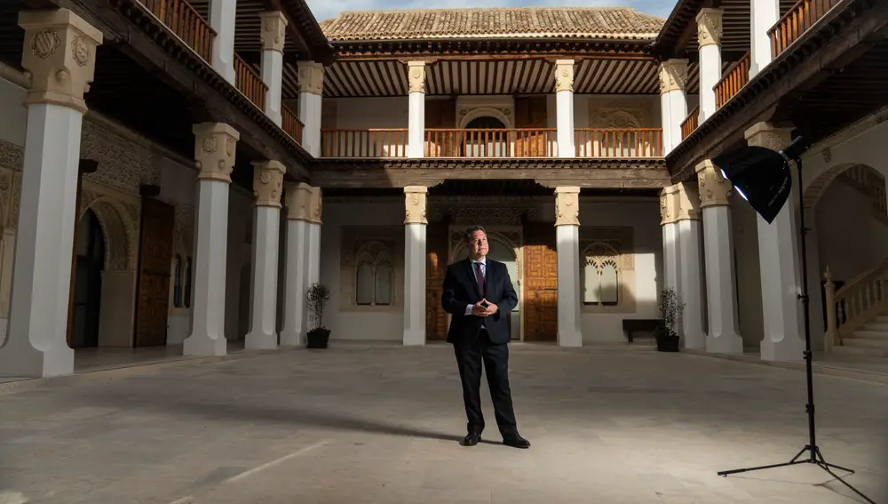 Entrevista a Emiliano García-Page en el Palacio de Fuensalida, Toledo