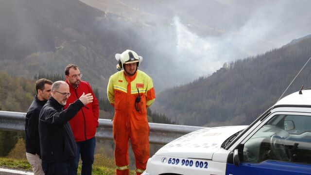 Incendios.- Barbón solicitará la declaración de Asturias como zona catastrófica a causa de los incendios