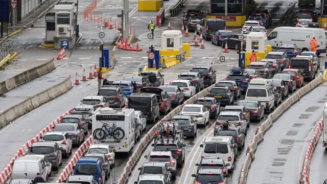 Ferry passengers experience delays at the Port of Dover