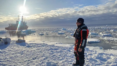 Rafel Simó con el BIo Hespérides en el Mar de Weddell