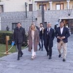 Isabel García / ICAL . El PP de Ávila organiza un desayuno informativo con el título ‘Economía y Empleo Entre Todos’, en el que intervienen el vicesecretario de Economía del Partido Popular, Juan Bravo; el consejero de Economía de la Junta de Castilla y León, Carlos Fernández Carriedo; el presidente del PP de Ávila, Carlos García; y la candidata a la Alcaldía de Ávila, Alicia García, que da a conocer las primeras propuestas económicas de su programa electoral.