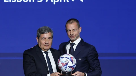 Ceferin, con el presidente de la Federación Portuguesa, Fernando Soares