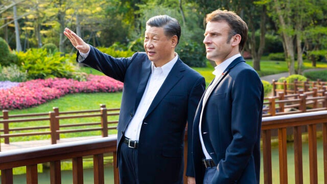 Macron con Xi Jinping en Pekín
