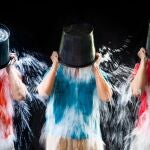 El reto conocido como «Ice Bucket Challenge», procedente de EE UU, recaudó casi 80 millones de dólares en 2014 para investigar la Esclerosis Lateral Amiotrófica (ELA)