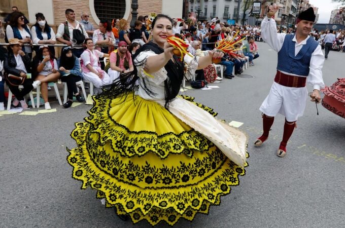 MURCIA.-Más de 1.500 personas y 60 carrozas participan este martes en el Desfile del Bando de la Huerta