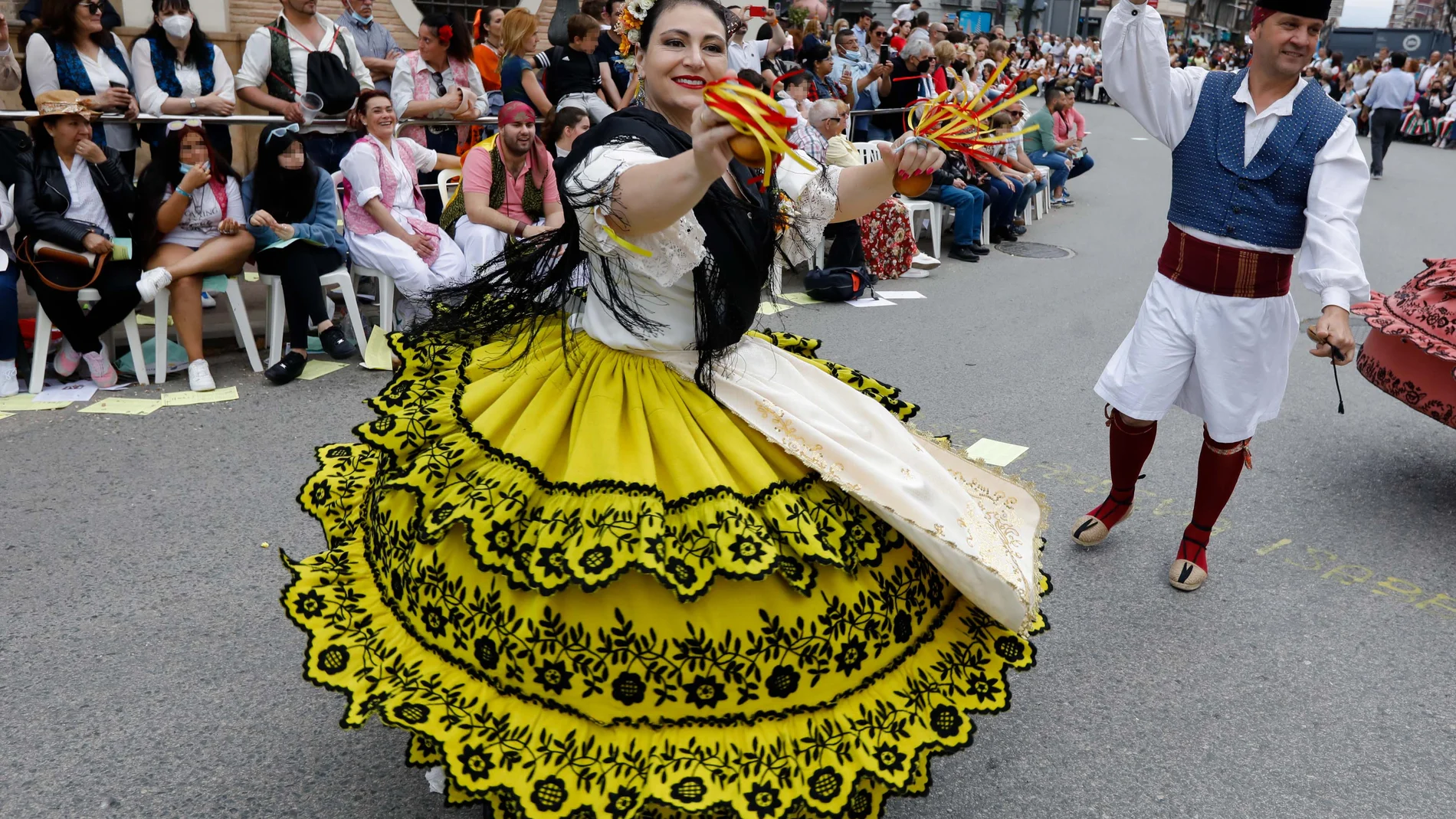 MURCIA.-Más de 1.500 personas y 60 carrozas participan este martes en el Desfile del Bando de la Huerta