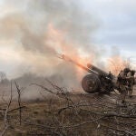 Artillerymen from battalion ''Aidar'' shooting from 122 mm howitze in Bakhmut, Donetsk region, Ukraine - 21 Mar 2023