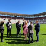 Visita de la delegación técnica al estadio Enrique Roca de Murcia.